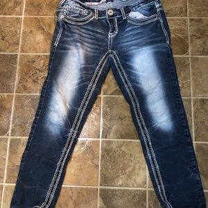 Juniors capris size 9